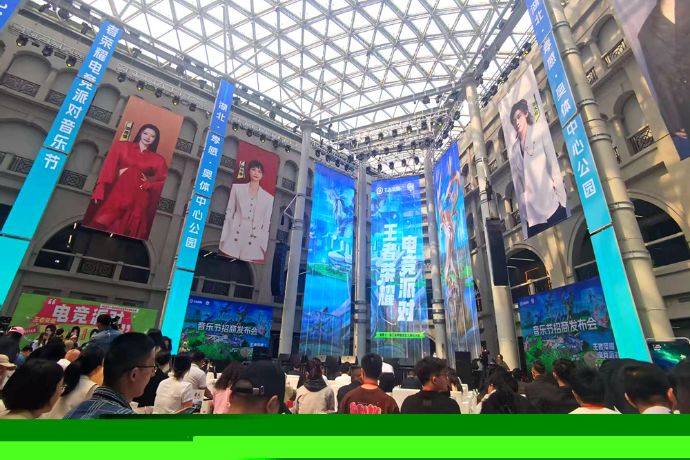 据外媒爆料，电竞豪门TSM电子竞技俱乐部将暂停旗下所有电竞战队活动，并计划出售英雄联盟战队的LCS联赛席位