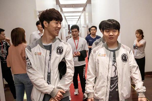 这边也是LCK！icon辛德拉两轰三杀终结比赛 icon队1-0LangX队